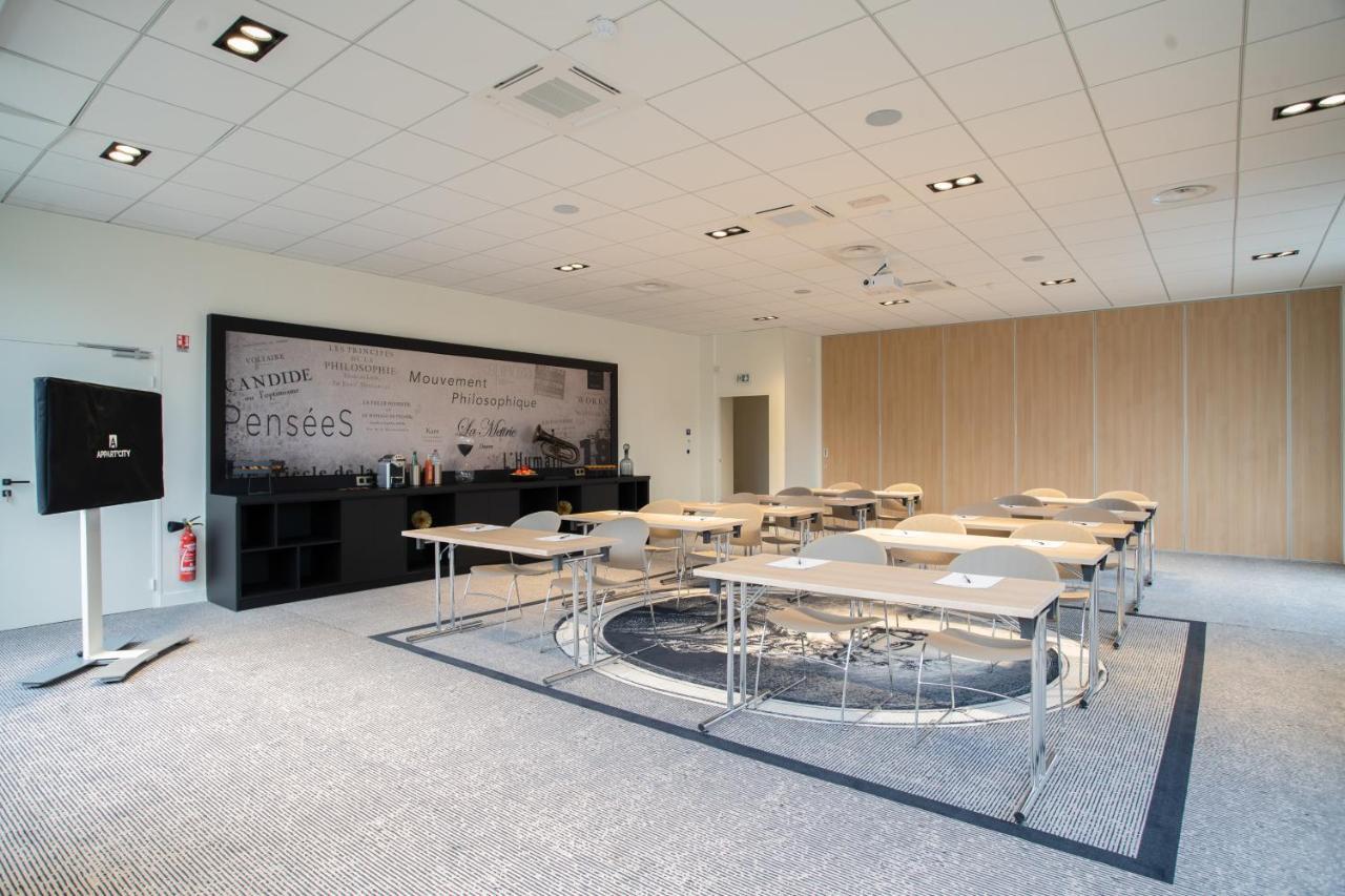 Appart'city Collection Geneve Aeroport - Voltaire 4*