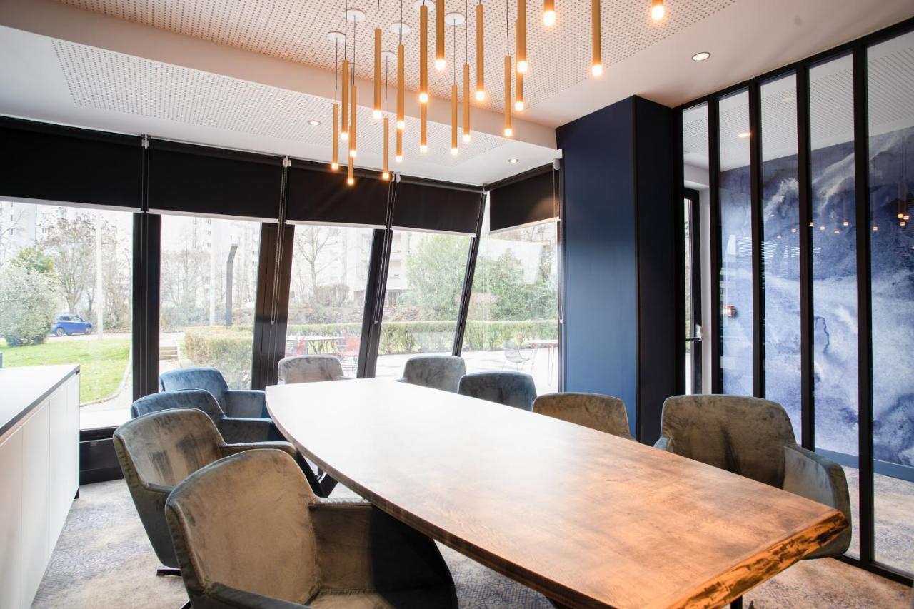 Aparthotel Appart'city Collection Geneve Aeroport - Voltaire 4*